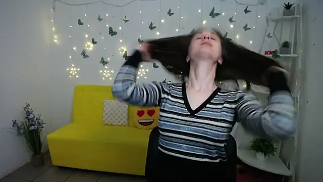 MichelLeee online show from March 2026 12:21:01 PM