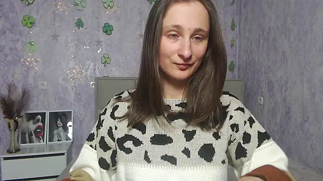 Snapshot of MichelLeee chatting on March 2025 12:01:02 PM MichelLeee online show from March 2025 12:01:02 PM