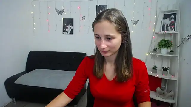 Snapshot of MichelLeee chatting on September 2025 11:16:02 AM MichelLeee online show from September 2025 11:16:02 AM