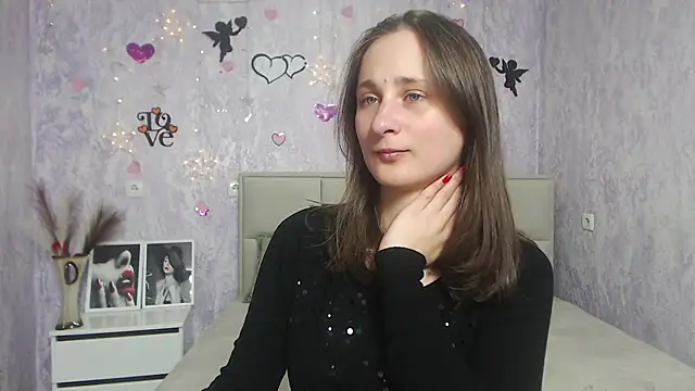 Snapshot of MichelLeee chatting on March 2025 12:04:02 PM MichelLeee online show from March 2025 12:04:02 PM