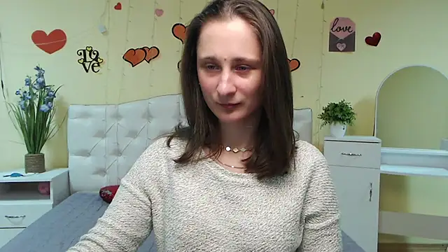 Snapshot of MichelLeee chatting on February 2025 12:05:02 PM MichelLeee online show from February 2025 12:05:02 PM