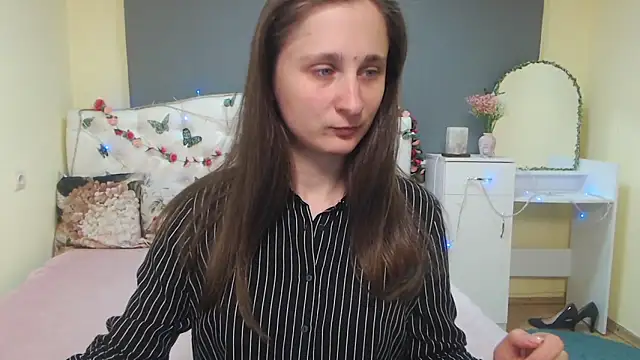 MichelLeee online show from April 2026 11:15:01 AM