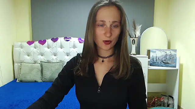 Snapshot of MichelLeee chatting on September 2025 11:16:02 AM MichelLeee online show from September 2025 11:16:02 AM
