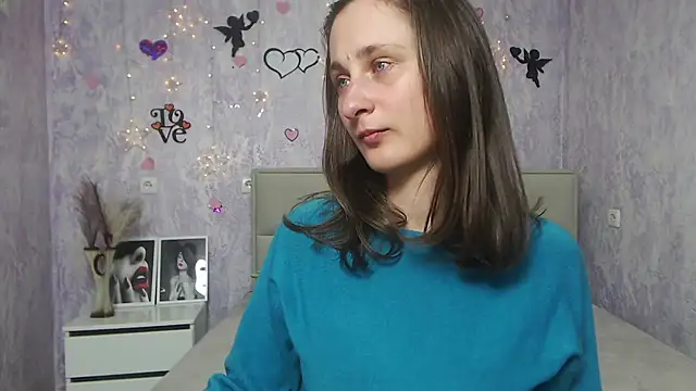 Snapshot of MichelLeee chatting on March 2025 12:17:02 PM MichelLeee online show from March 2025 12:17:02 PM