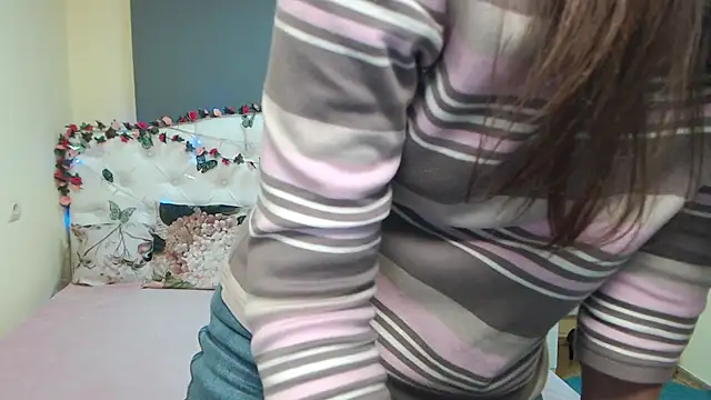 MichelLeee online show from March 2026 12:42:01 PM