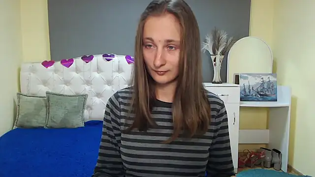 Snapshot of MichelLeee chatting on October 2025 11:14:02 AM MichelLeee online show from October 2025 11:14:02 AM