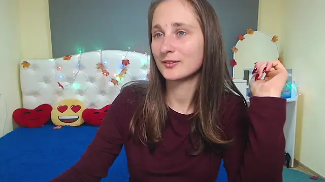 Snapshot of MichelLeee chatting on November 2025 12:09:02 PM MichelLeee online show from November 2025 12:09:02 PM