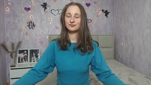 Snapshot of MichelLeee chatting on February 2025 12:11:01 PM MichelLeee online show from February 2025 12:11:01 PM