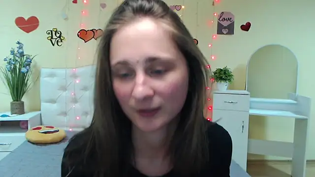 Snapshot of MichelLeee chatting on February 2025 03:38:02 PM MichelLeee online show from February 2025 03:38:02 PM