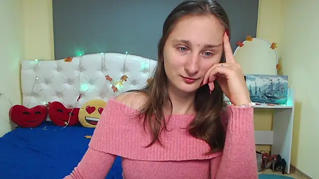 Snapshot of MichelLeee chatting on November 2025 12:16:02 PM MichelLeee online show from November 2025 12:16:02 PM