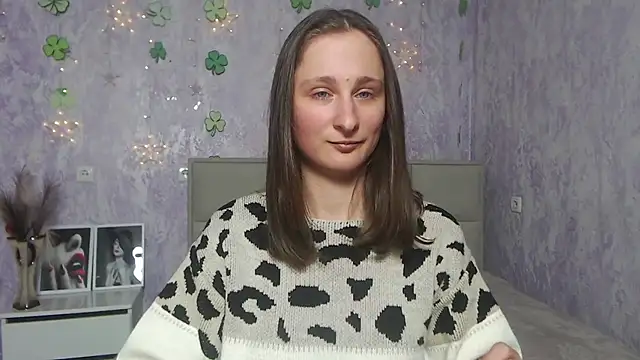Snapshot of MichelLeee chatting on March 2025 03:08:02 PM MichelLeee online show from March 2025 03:08:02 PM