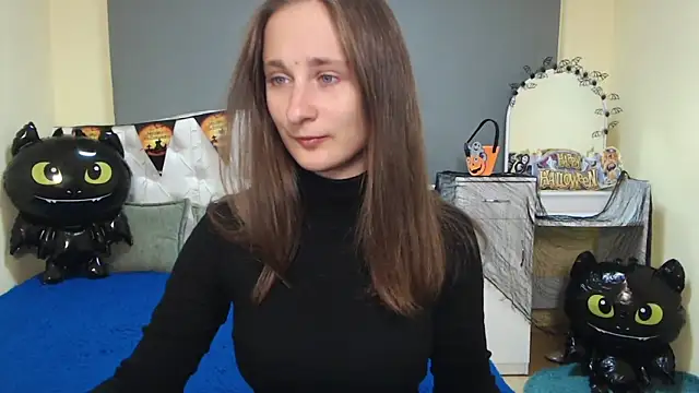 Snapshot of MichelLeee chatting on October 2025 11:09:01 AM MichelLeee online show from October 2025 11:09:01 AM