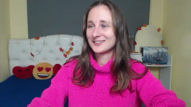 Snapshot of MichelLeee chatting on November 2025 12:15:02 PM MichelLeee online show from November 2025 12:15:02 PM