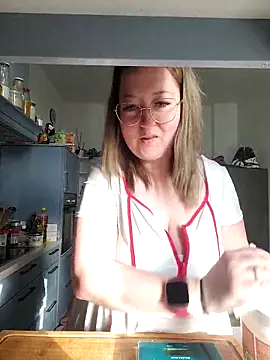 Lillyloo  online show from March 2026 07:23:01 AM