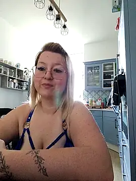 Snapshot of Lillyloo_ chatting on March 2025 11:23:01 AM Lillyloo online show from March 2025 11:23:01 AM