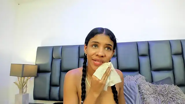 AshleyHill2 online show from March 2025 09:45:01 AM