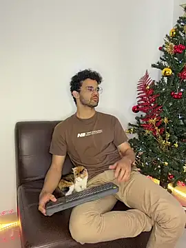 andrewChris  online show from November 2025 03:56:02 PM