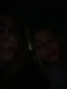 badlills201 online show from March 2026 12:22:01 AM