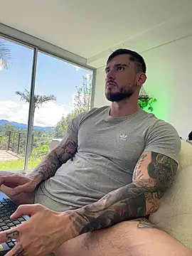 DimitriSullivan  online show from November 2025 05:17:02 PM