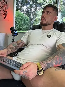 DimitriSullivan  online show from November 2025 06:14:01 PM