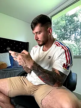 DimitriSullivan  online show from November 2025 05:28:02 PM