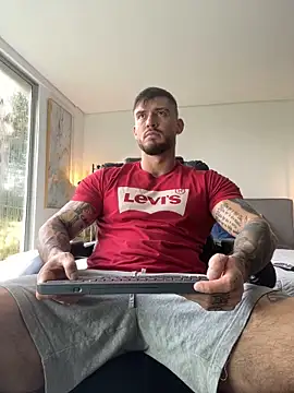 DimitriSullivan  online show from February 2026 01:09:01 PM