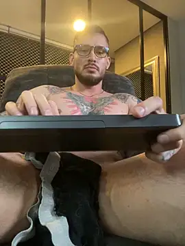 DimitriSullivan  online show from February 2025 08:40:01 AM