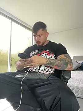 DimitriSullivan  online show from February 2026 01:05:02 PM