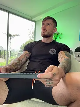 DimitriSullivan  online show from November 2025 05:57:02 PM