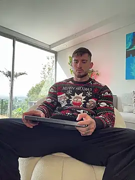 DimitriSullivan  online show from December 2025 02:16:02 PM