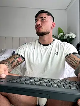 DimitriSullivan  online show from September 2025 09:07:01 PM
