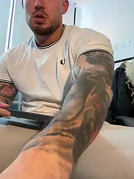 DimitriSullivan  online show from July 2026 09:30:02 PM
