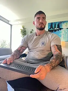 DimitriSullivan  online show from April 2026 05:52:01 PM