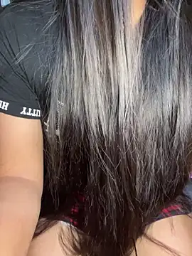 Velyn 18 online show from March 2026 02:08:01 AM