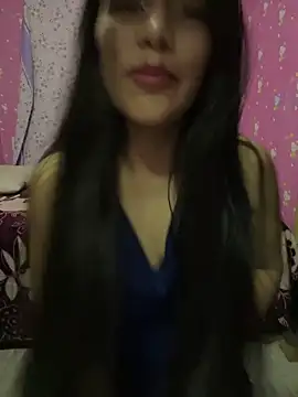 Velyn 18 online show from December 2025 01:35:02 PM