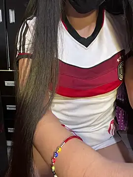 Velyn 18 online show from February 2026 06:47:01 AM