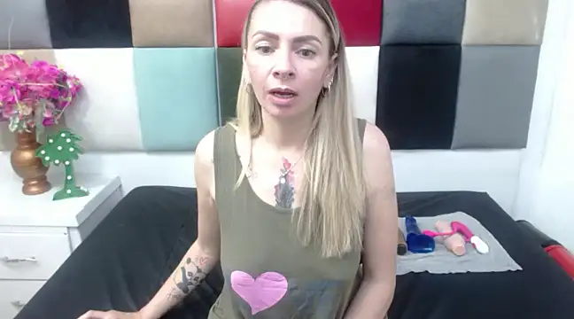 Snapshot of alaha_evans chatting on January 2025 09:57:02 AM alaha evans online show from January 2025 09:57:02 AM