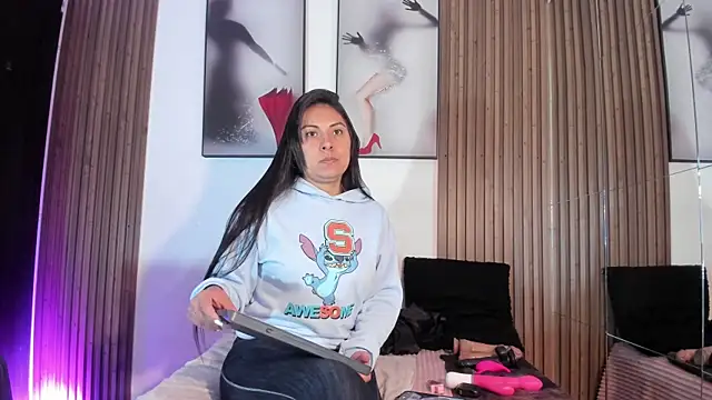 Ella Rousse online show from January 2026 12:54:02 PM