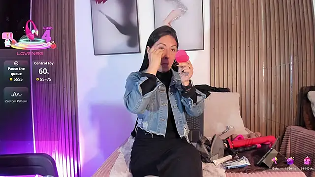 Ella Rousse online show from November 2025 01:05:01 PM