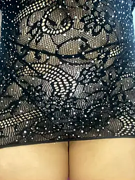 Snapshot of Leyna_Kenet chatting on February 2025 04:42:02 AM Leyna Kenet online show from February 2025 04:42:02 AM