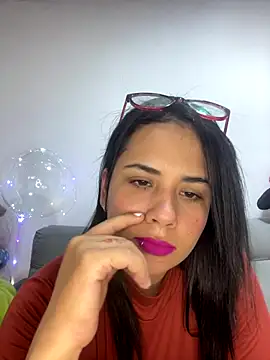 Snapshot of Leyna_Kenet chatting on December 2024 02:56:01 AM Leyna Kenet online show from December 2024 02:56:01 AM