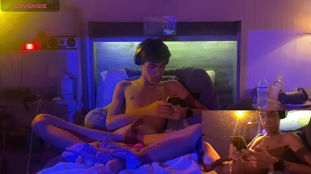 Snapshot of Linc0ln_dykes chatting on December 2024 01:07:02 AM Linc0ln dykes online show from December 2024 01:07:02 AM