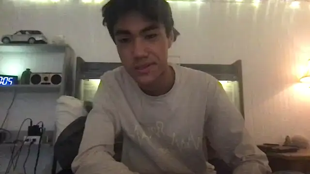 Snapshot of Linc0ln_dykes chatting on December 2024 09:17:01 PM Linc0ln dykes online show from December 2024 09:17:01 PM