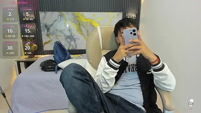 AndrewPherson online show from September 2025 01:03:02 PM