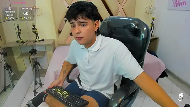 AndrewPherson online show from September 2025 01:33:02 PM