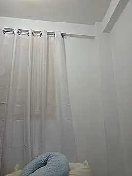 NeredaXxx online show from November 2025 10:19:01 PM