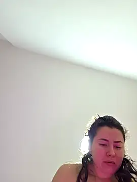 NeredaXxx online show from April 2026 01:01:01 PM