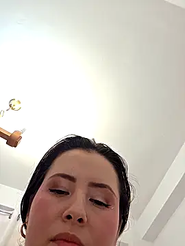 NeredaXxx online show from November 2025 07:47:01 PM