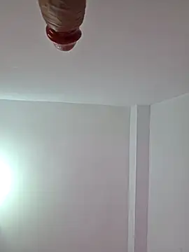 NeredaXxx online show from November 2025 06:30:01 PM