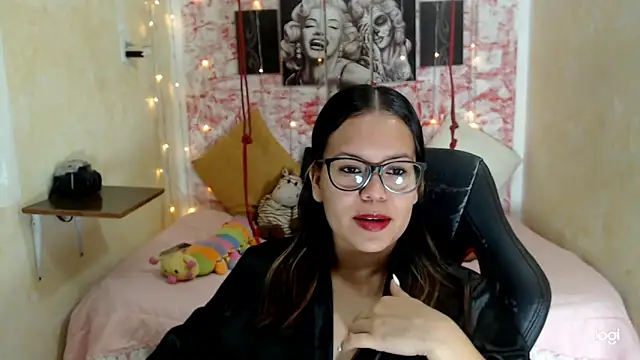 anthiamelisa online show from October 2025 09:38:02 PM